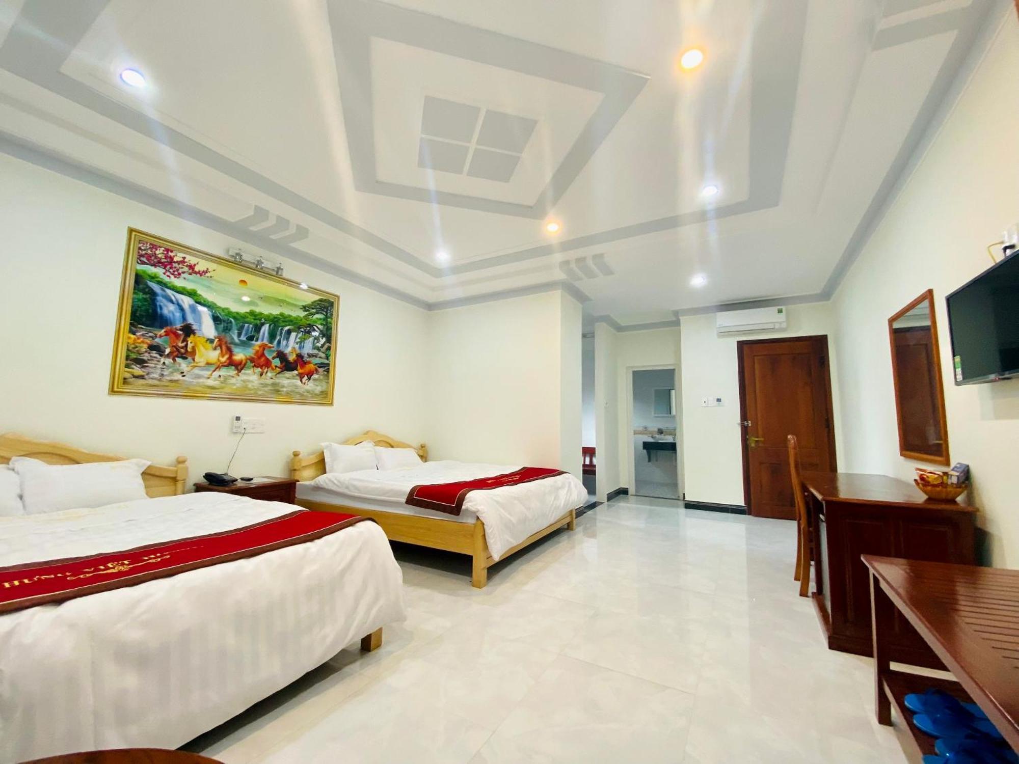 Khach San Hung Viet Hotel Kon Tum Bagian luar foto
