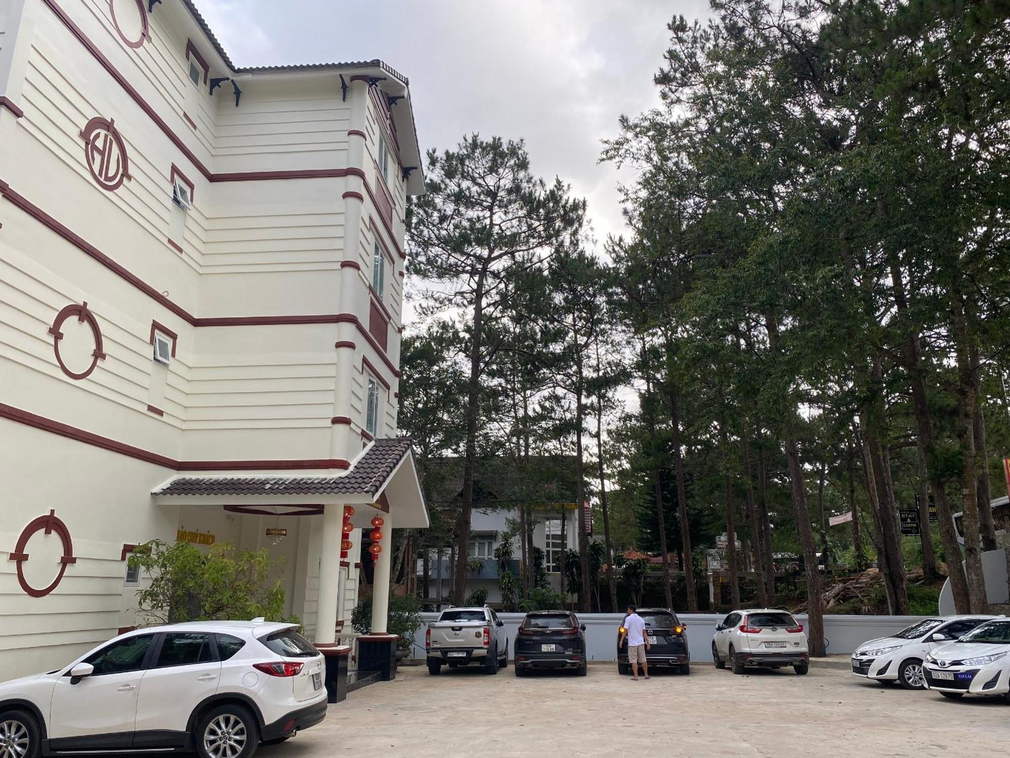 Khach San Hung Viet Hotel Kon Tum Bagian luar foto